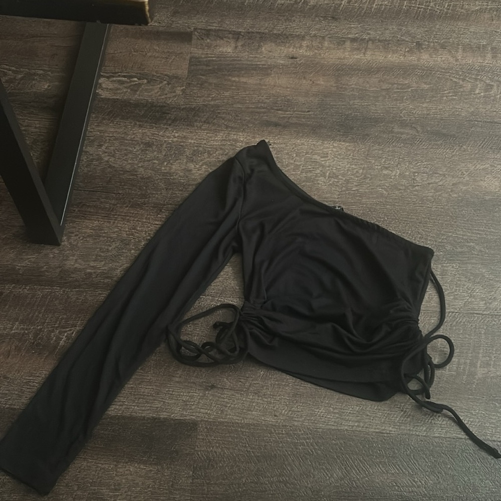 Off-Shoulder Top - Picture 2 of 2